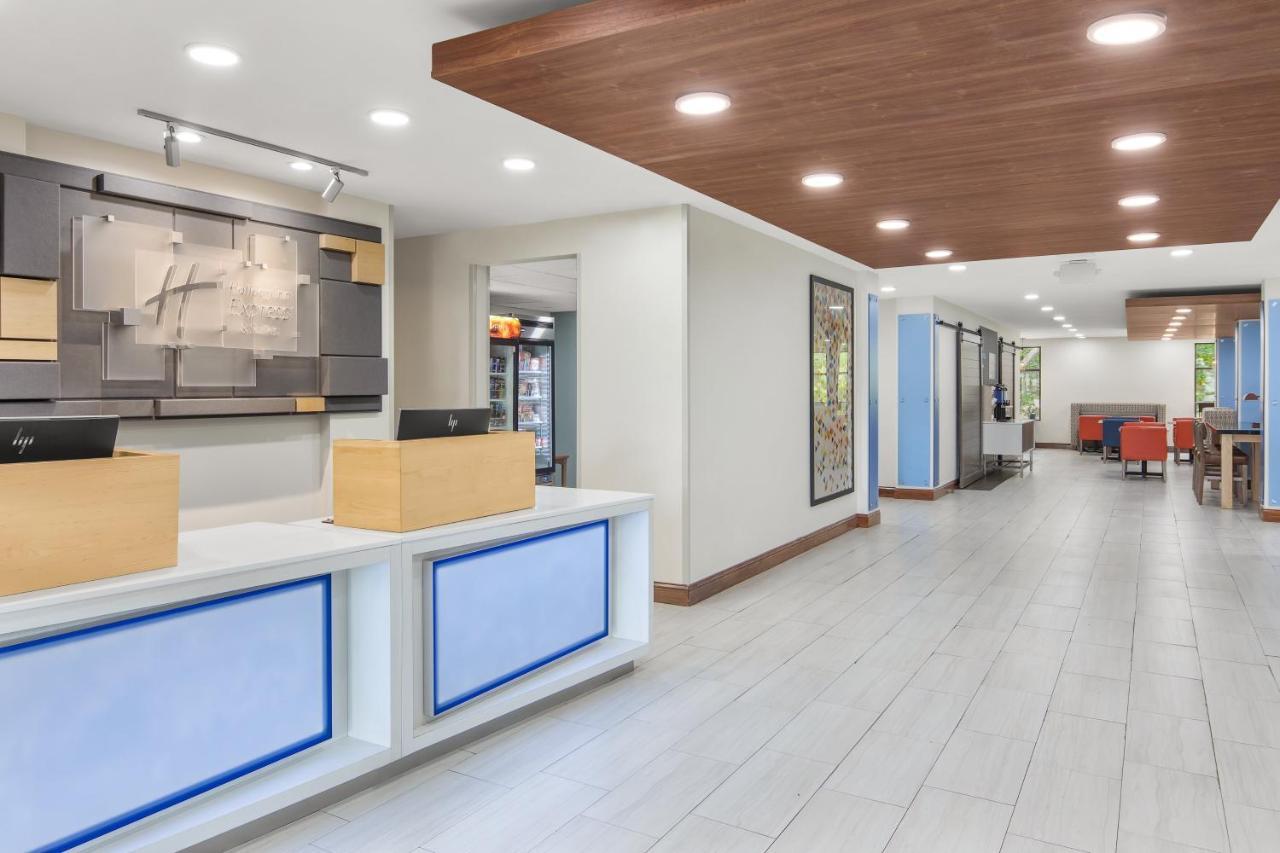 Holiday Inn Express & Suites - Hardeeville-Hilton Head By Ihg Exterior photo